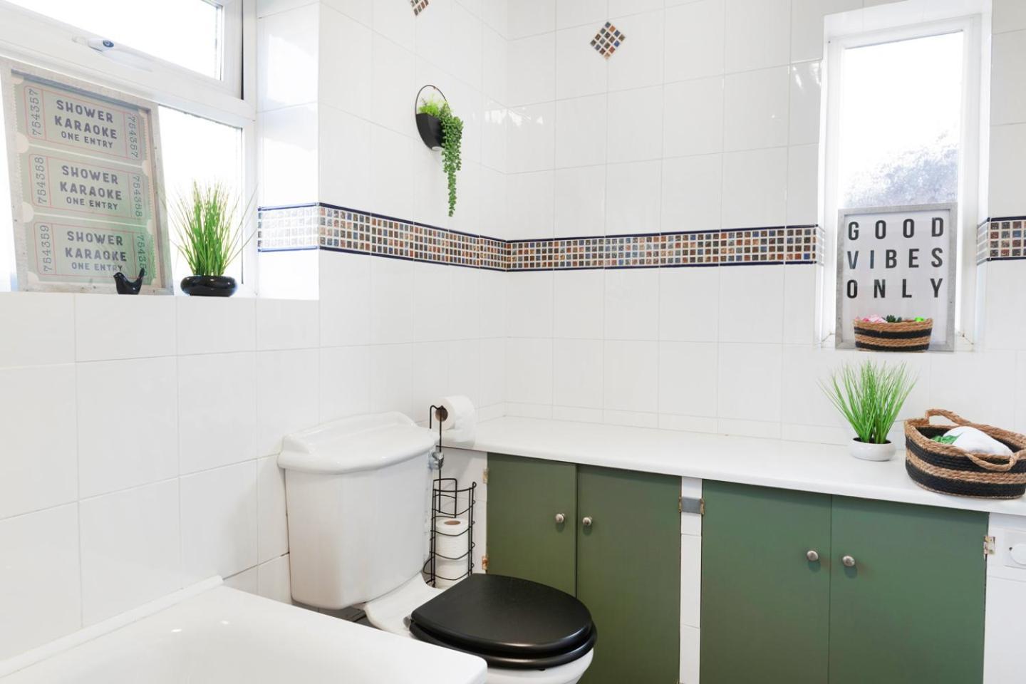 3 Bedroom House - Well Presented - Spacious - Flexible Check In - Free Parking Nottingham Eksteriør bilde